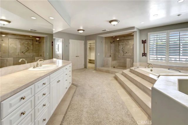 10762 Center Drive, Villa Park, CA 92861