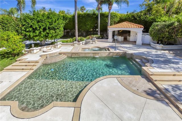 10762 Center Drive, Villa Park, CA 92861