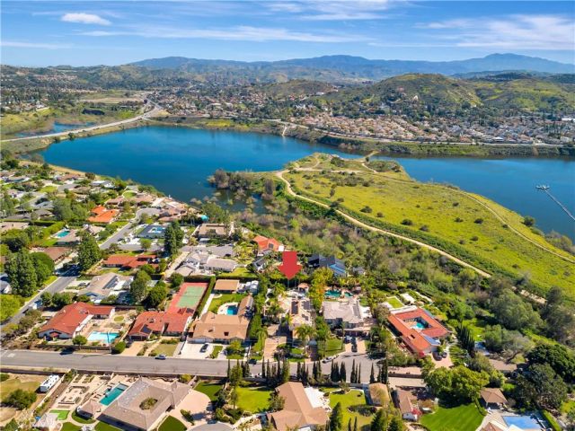 10762 Center Drive, Villa Park, CA 92861