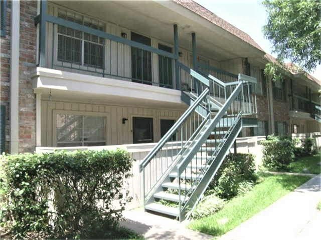 2250 Bering Drive Apt 22, Houston, TX 77057