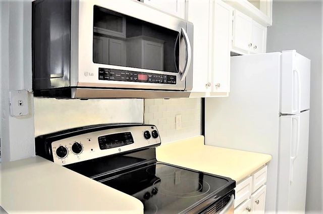 2250 Bering Drive Apt 22, Houston, TX 77057