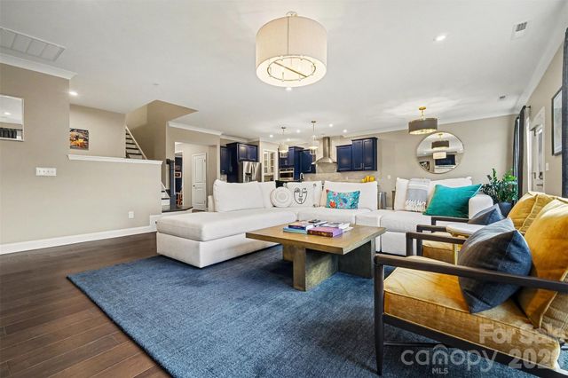 11004 Larkslea Lane, Charlotte, NC 28278