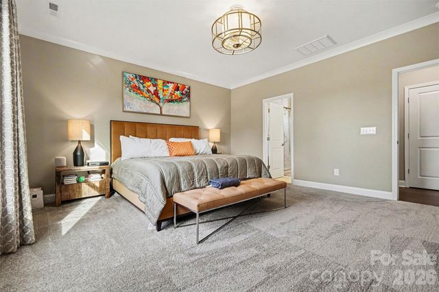 11004 Larkslea Lane, Charlotte, NC 28278