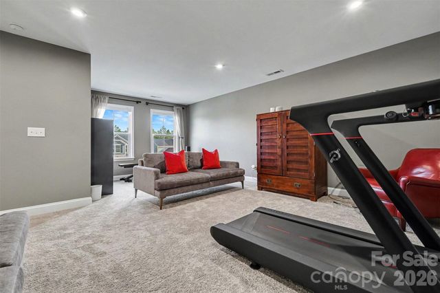 11004 Larkslea Lane, Charlotte, NC 28278