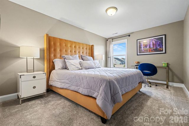 11004 Larkslea Lane, Charlotte, NC 28278