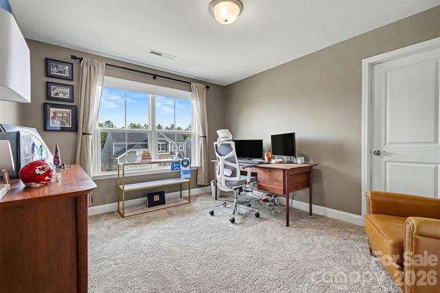 11004 Larkslea Lane, Charlotte, NC 28278