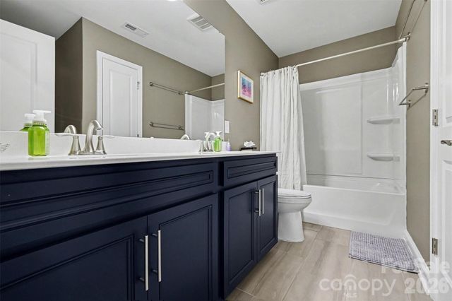 11004 Larkslea Lane, Charlotte, NC 28278