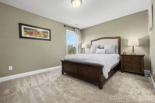 11004 Larkslea Lane, Charlotte, NC 28278