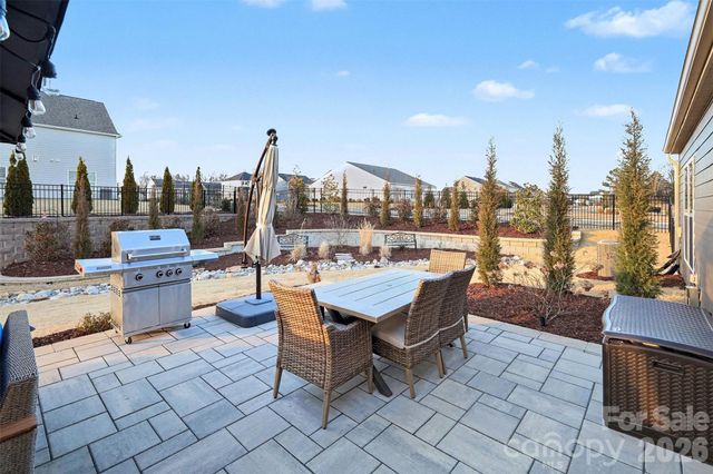 11004 Larkslea Lane, Charlotte, NC 28278