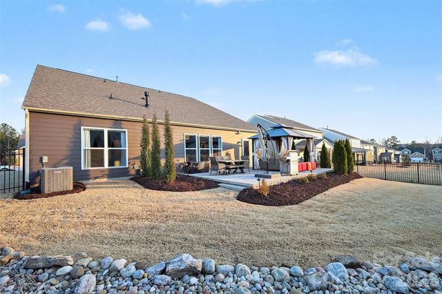 11004 Larkslea Lane, Charlotte, NC 28278