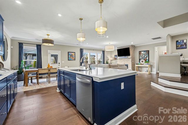 11004 Larkslea Lane, Charlotte, NC 28278