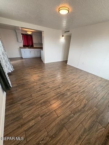 7414 MIMOSA Avenue, El Paso, TX 79915