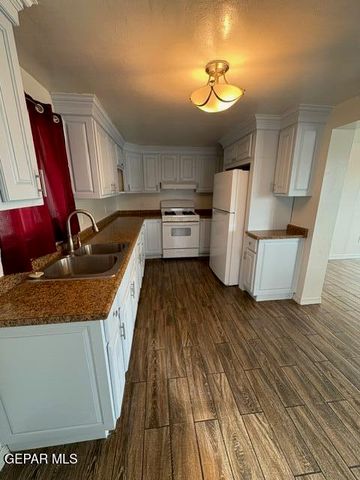 7414 MIMOSA Avenue, El Paso, TX 79915