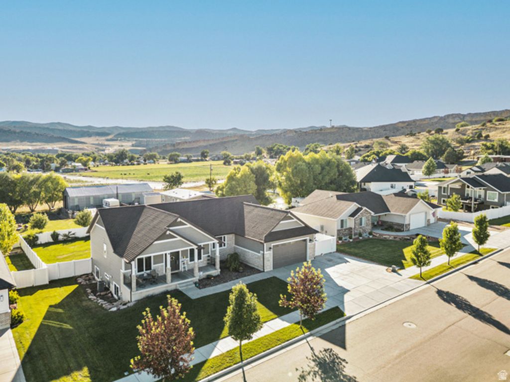 Image 2 of property listing at 71 N 425 E, Coalville, UT 84017