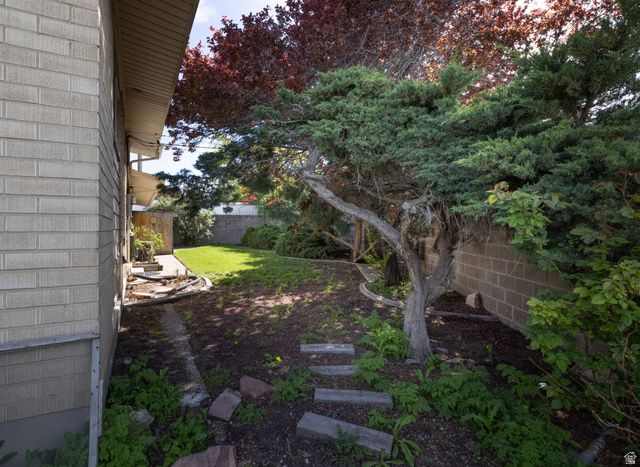 3198 S JULIA LN, Magna, UT 84044