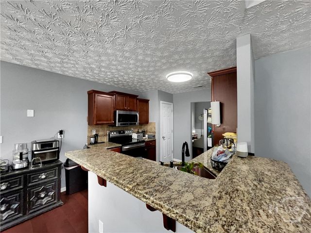 560 Windsong Lake Drive, Commerce, GA 30529