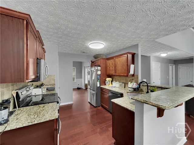 560 Windsong Lake Drive, Commerce, GA 30529