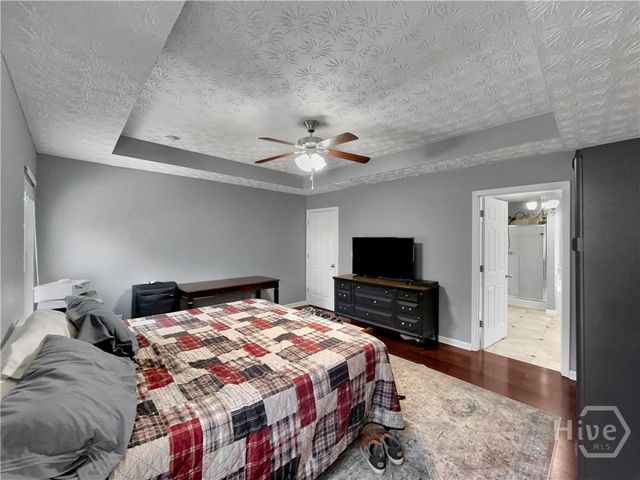 560 Windsong Lake Drive, Commerce, GA 30529