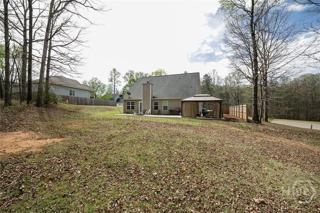 560 Windsong Lake Drive, Commerce, GA 30529