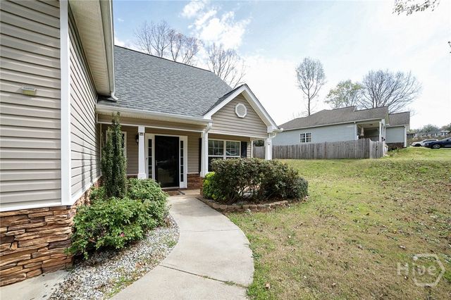 560 Windsong Lake Drive, Commerce, GA 30529