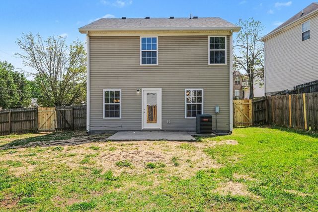 1300 E Nir Shreibman Blvd, La Vergne, TN 37086