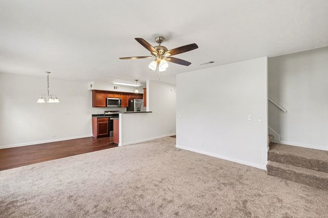 1300 E Nir Shreibman Blvd, La Vergne, TN 37086