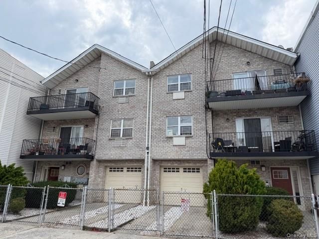 1305 Balcom Avenue, Bronx, NY 10461