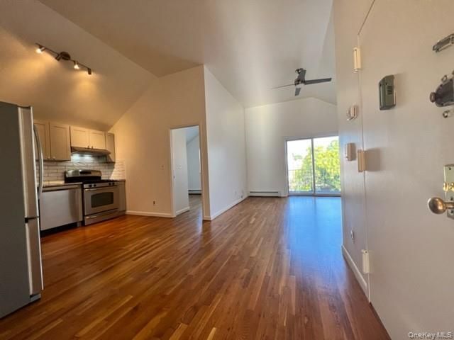 1305 Balcom Avenue, Bronx, NY 10461