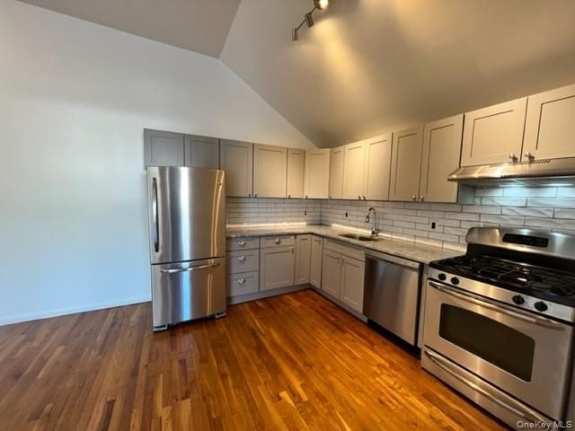 1305 Balcom Avenue, Bronx, NY 10461
