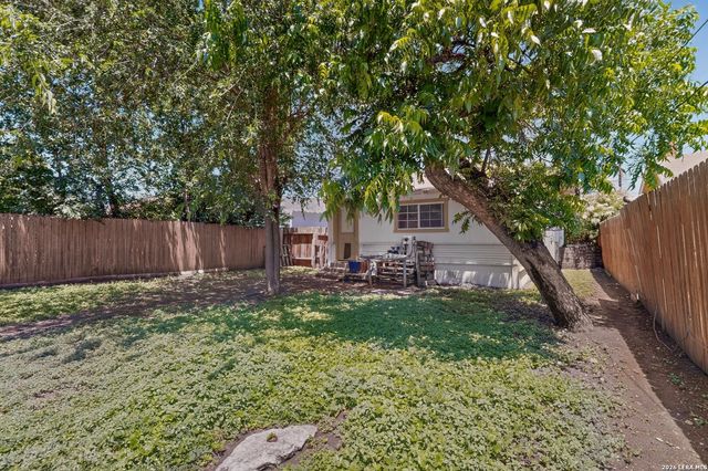 646 Canton, San Antonio, TX 78202