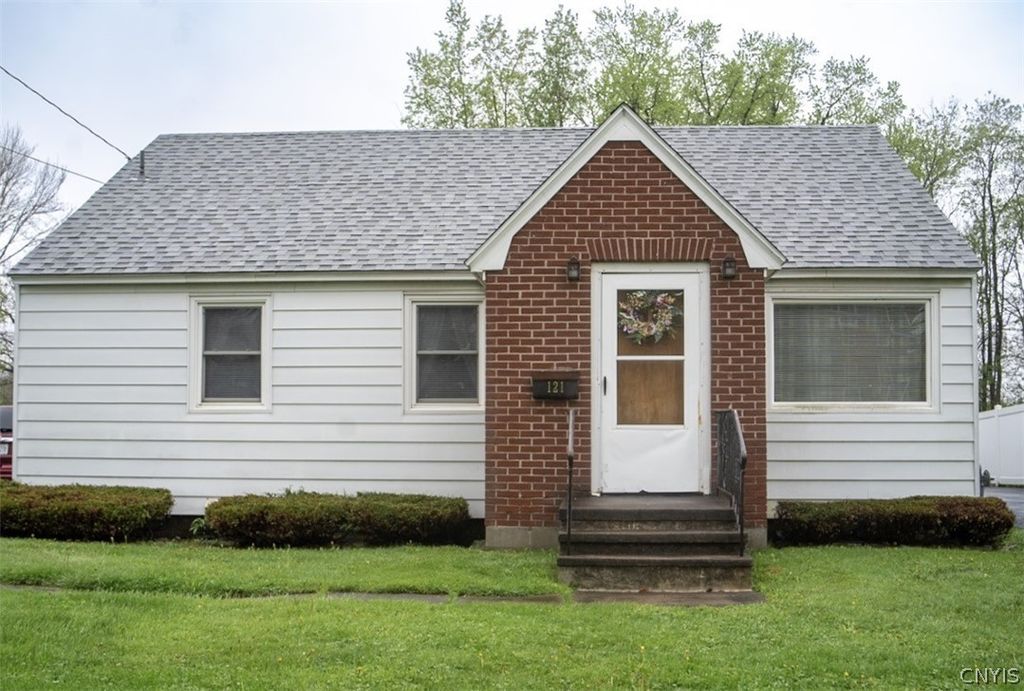 121 Riverside Drive, Utica, NY 13502