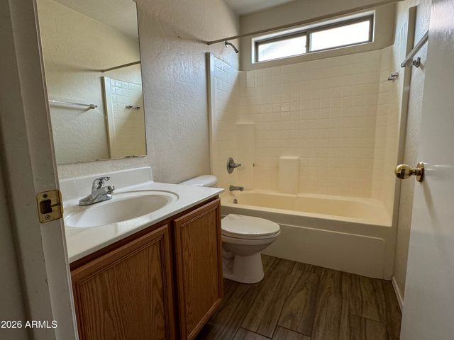 4209 S SAWMILL Road, Gilbert, AZ 85297