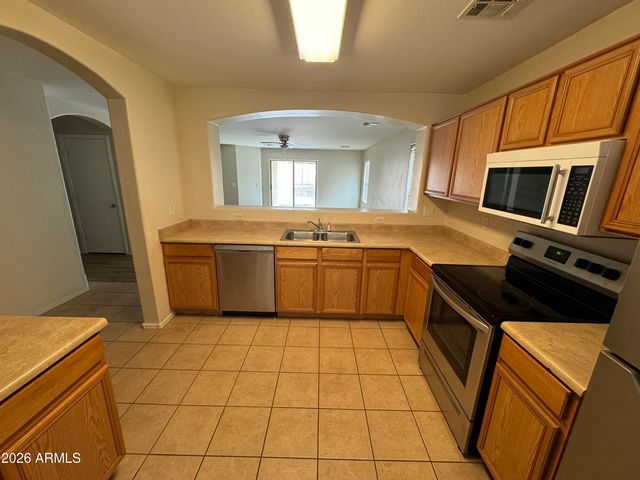 4209 S SAWMILL Road, Gilbert, AZ 85297