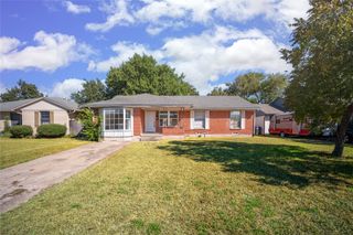 2823 San Marcus Avenue, Dallas, TX 75228