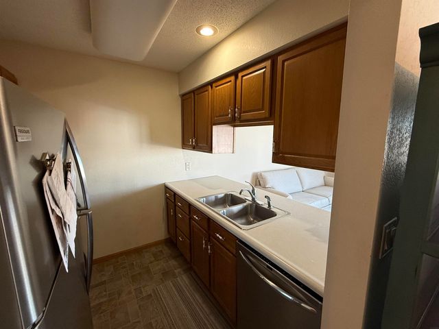 1501 3rd St SW Apt 216, Waverly, IA 50677