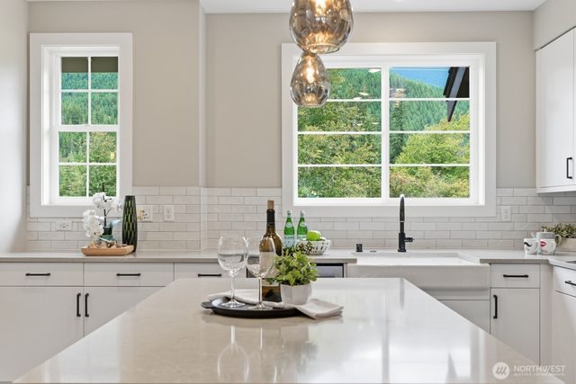 1906 SE 12th Street, North Bend, WA 98045