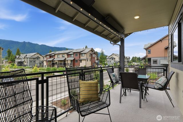 1906 SE 12th Street, North Bend, WA 98045