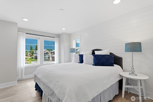 1906 SE 12th Street, North Bend, WA 98045