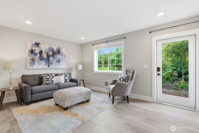 1906 SE 12th Street, North Bend, WA 98045