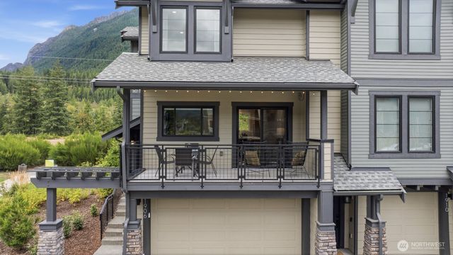 1906 SE 12th Street, North Bend, WA 98045
