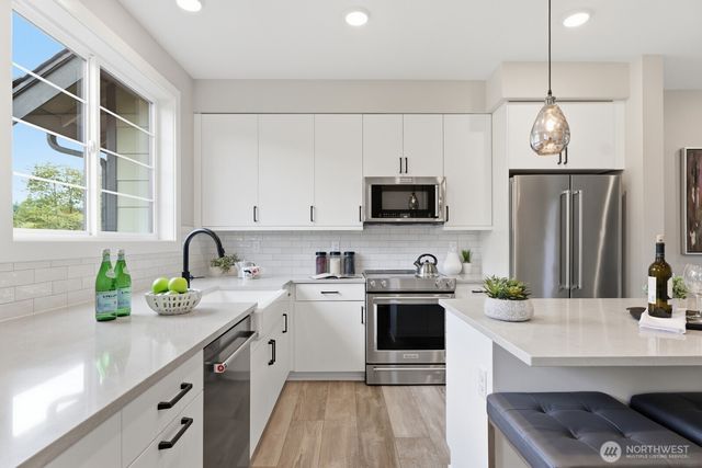1906 SE 12th Street, North Bend, WA 98045