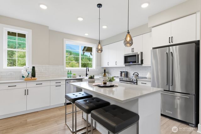 1906 SE 12th Street, North Bend, WA 98045