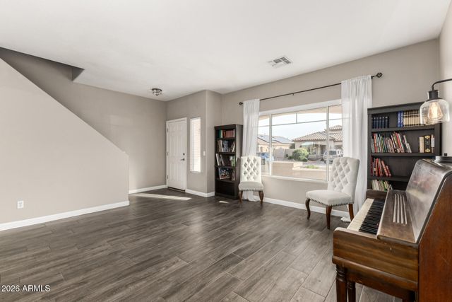 7670 W SANDS Drive, Peoria, AZ 85383