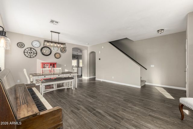 7670 W SANDS Drive, Peoria, AZ 85383