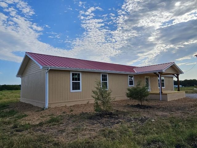 4021 County Road 4805, Ladonia, TX 75449