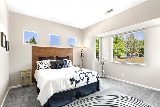 187 Quail Meadow Ln, Copperopolis, CA 95228