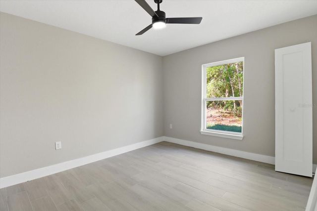 1940 W QUAKER LANE, Citrus Springs, FL 34434