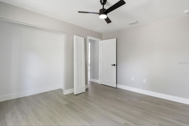 1940 W QUAKER LANE, Citrus Springs, FL 34434
