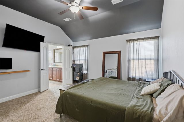 5003 Spruce Street, Krum, TX 76249