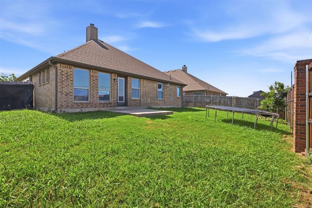 5003 Spruce Street, Krum, TX 76249